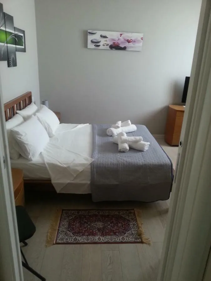 Apartment Peschiera Appartamenti Vacanze Peschiera del Garda Italy