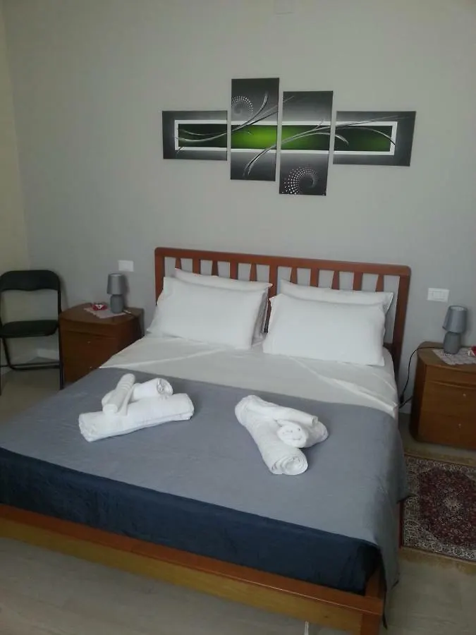 Peschiera Appartamenti Vacanze Peschiera del Garda Italy