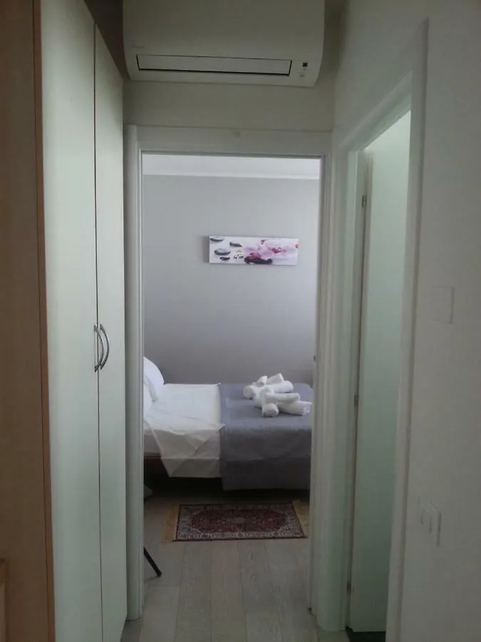 Peschiera Appartamenti Vacanze Peschiera del Garda Apartment